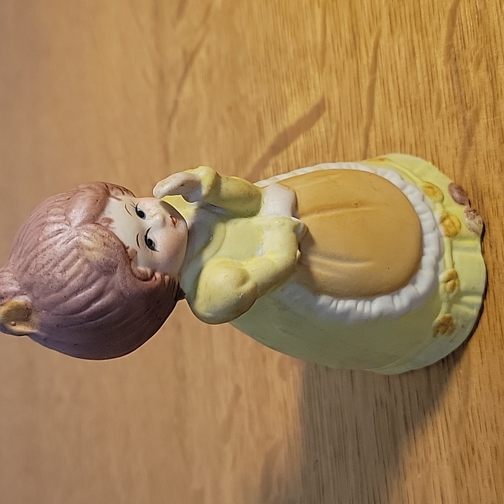Vintage Porcelain Jasco Bell Figurine Girl -No Orig Box Taiwan 1979